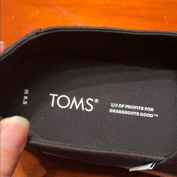 New Toms Black Canvas Slip-On Loafers - Picture 8 of 16